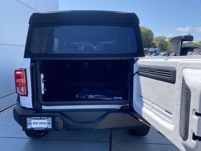 Photo of 2025 White Ford Bronco