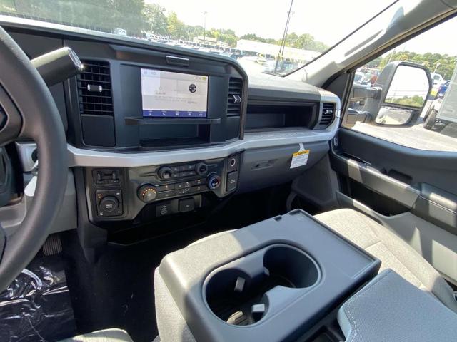 Photo of 2026 White Ford F-350