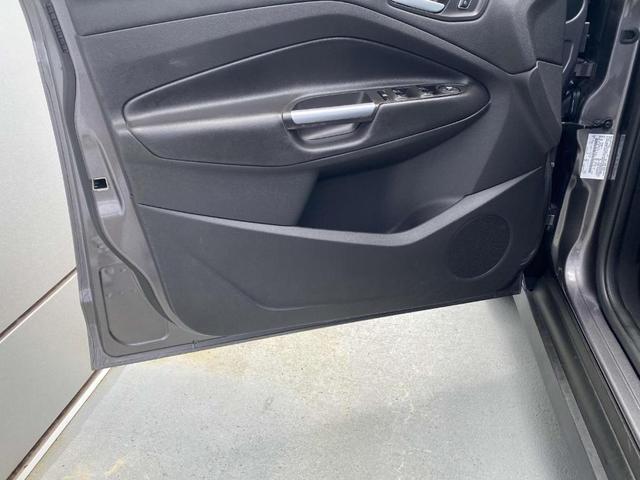 Photo of 2014 Sterling Gray Metallic Ford C-Max Energi