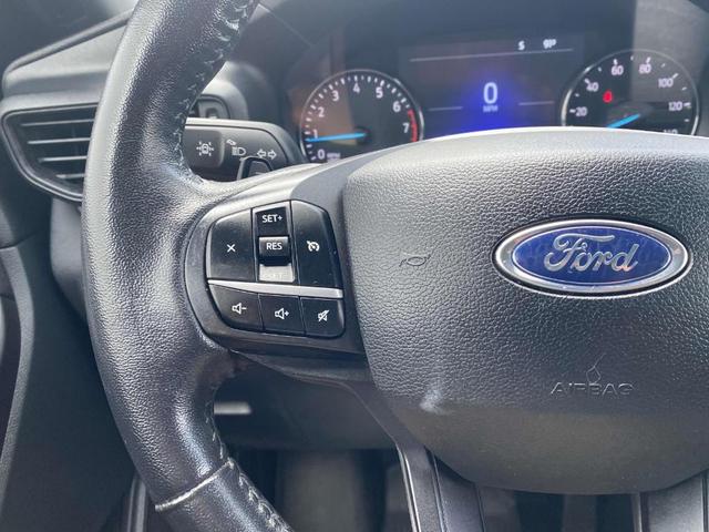 Photo of 2020 Black Ford Explorer
