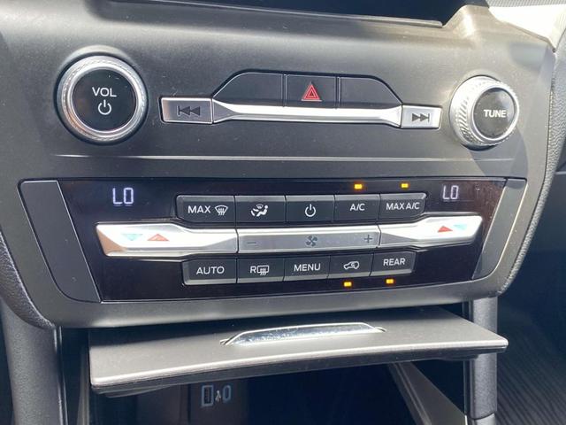 Photo of 2020 Black Ford Explorer