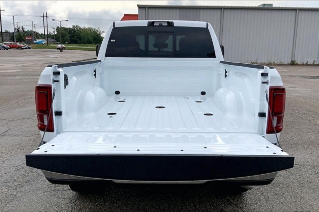 Photo of 2025 Bright White Clearcoat RAM 2500