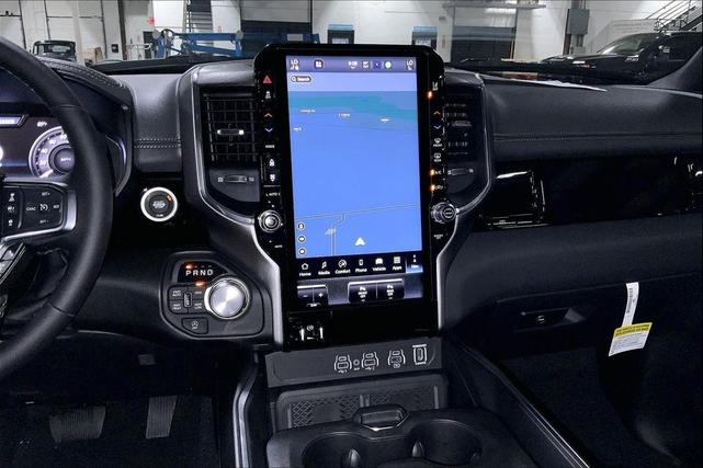 Photo of 2026 Diamond Black Crystal Pearlcoat RAM 1500