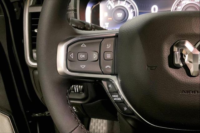 Photo of 2026 Diamond Black Crystal Pearlcoat RAM 1500