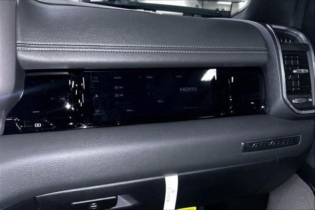 Photo of 2026 Diamond Black Crystal Pearlcoat RAM 1500