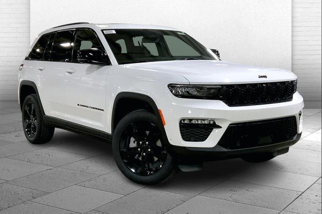 Photo of 2025 Bright White Clearcoat Jeep Grand Cherokee