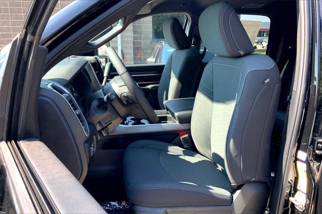 Photo of 2025 Diamond Black Crystal P/C RAM 2500