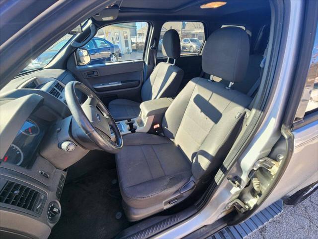 Photo of 2011 Ingot Silver Metallic Ford Escape