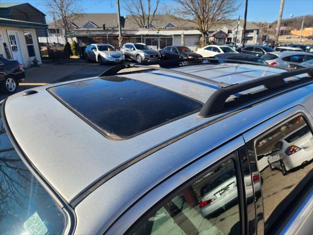 Photo of 2011 Ingot Silver Metallic Ford Escape