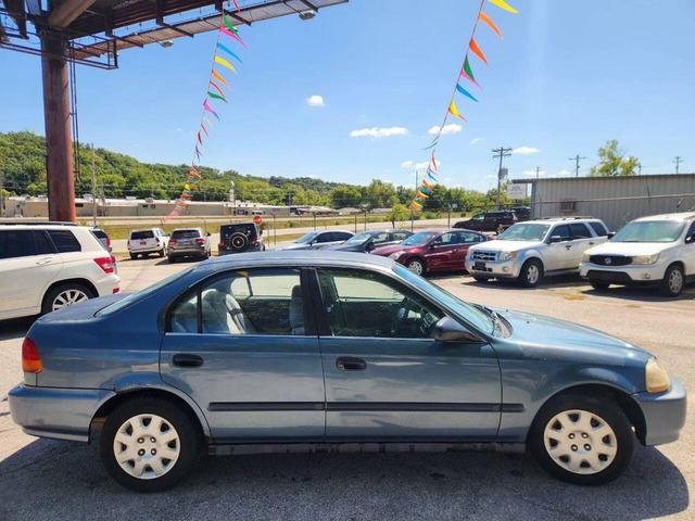 Photo of 1998 Turquoise Honda Civic