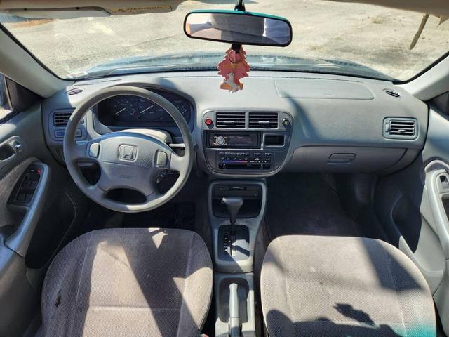 Photo of 1998 Turquoise Honda Civic