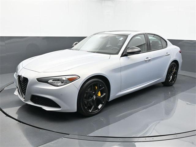 Photo of 2021 Lunare White Metallic Alfa Romeo Giulia