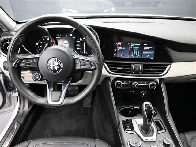 Photo of 2021 Lunare White Metallic Alfa Romeo Giulia
