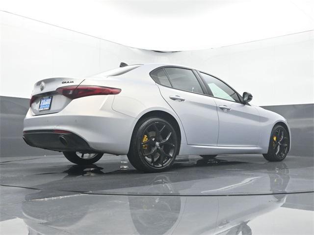 Photo of 2021 Lunare White Metallic Alfa Romeo Giulia