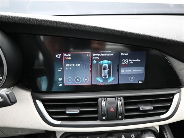 Photo of 2021 Lunare White Metallic Alfa Romeo Giulia