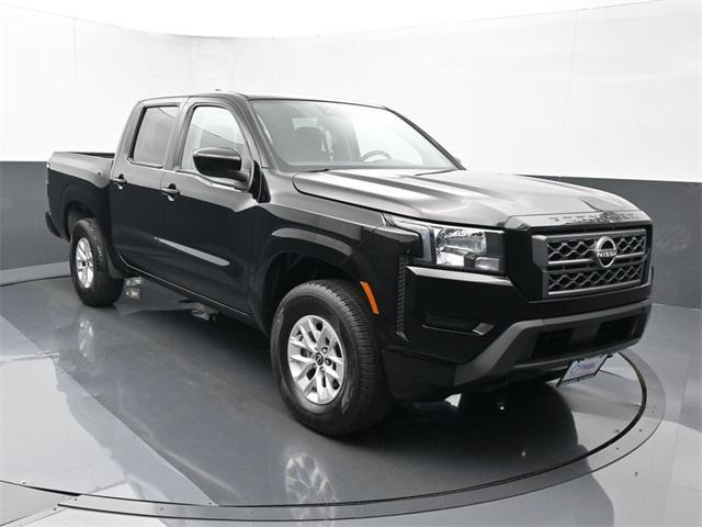 Photo of 2024 Super Black Nissan Frontier