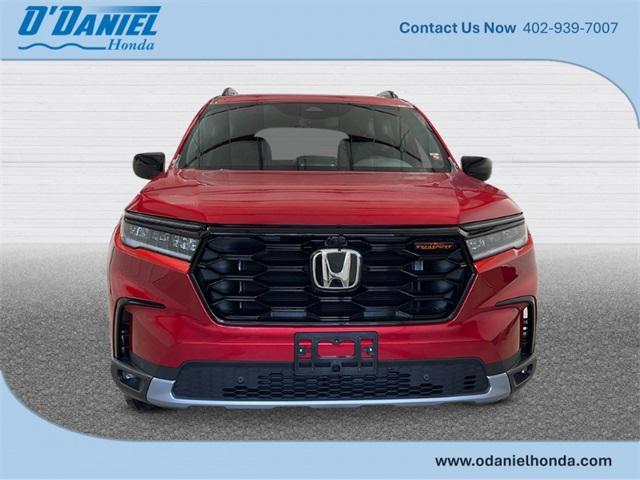 Photo of 2025 Radiant Red Metallic II Honda Pilot