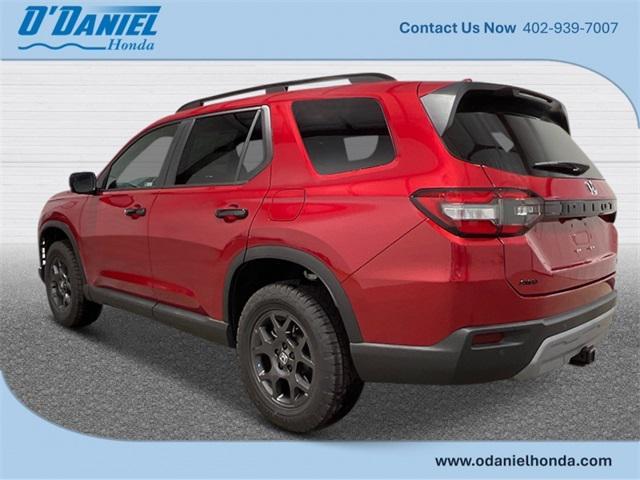 Photo of 2025 Radiant Red Metallic II Honda Pilot
