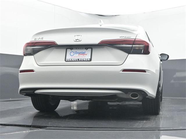 Photo of 2025 Platinum White Pearl Honda Civic