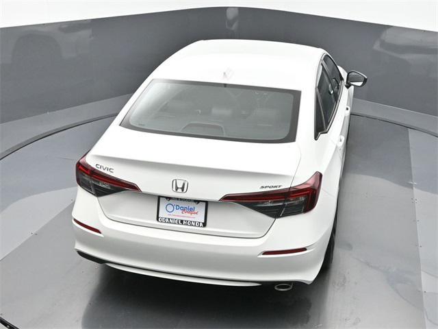 Photo of 2025 Platinum White Pearl Honda Civic
