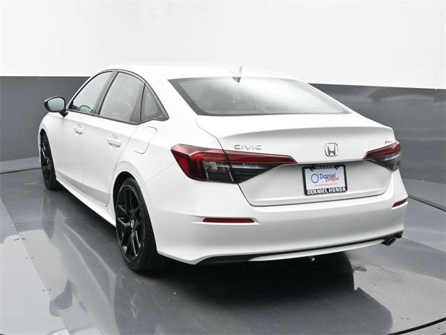 Photo of 2025 Platinum White Pearl Honda Civic