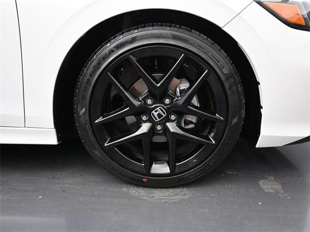 Photo of 2025 Platinum White Pearl Honda Civic