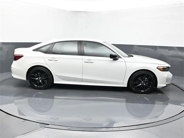 Photo of 2025 Platinum White Pearl Honda Civic