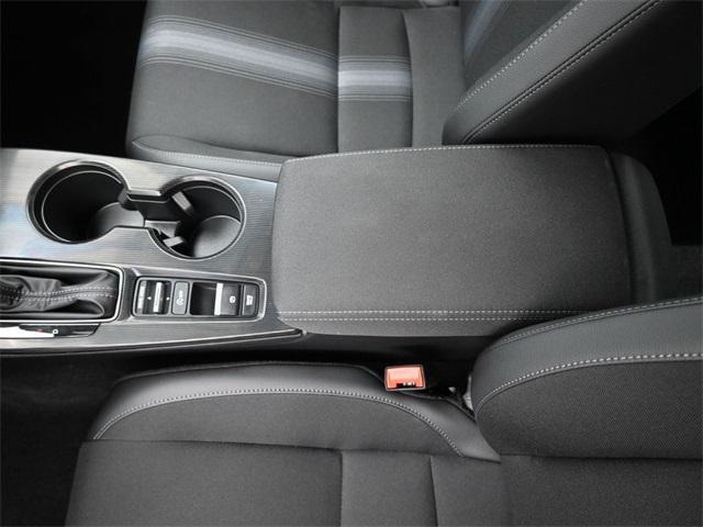 Photo of 2025 Platinum White Pearl Honda Civic