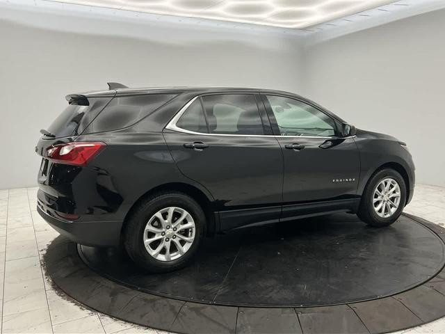 Photo of 2019 Mosaic Black Metallic Chevrolet Equinox