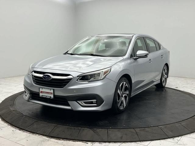Photo of 2022 Ice Silver Metallic Subaru Legacy