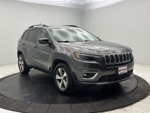 Photo of 2022 Granite Crystal Metallic Clearcoat Jeep Cherokee