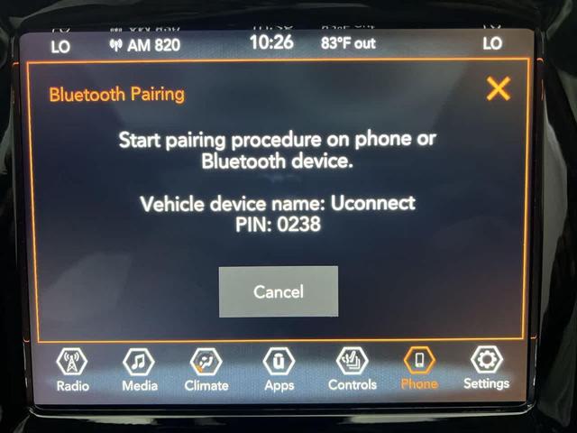 Photo of 2022 Granite Crystal Metallic Clearcoat Jeep Cherokee