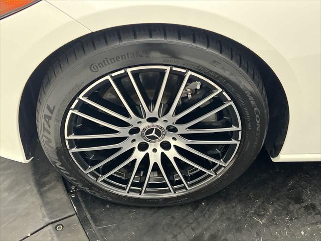 Photo of 2023 Polar White Mercedes-Benz C-Class