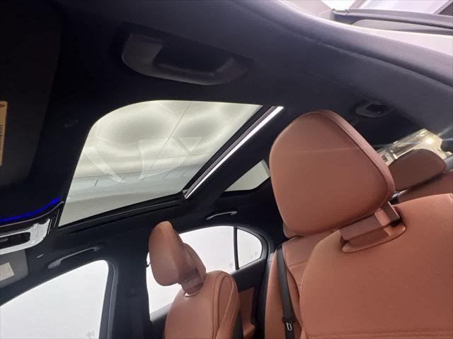 Photo of 2023 Polar White Mercedes-Benz C-Class
