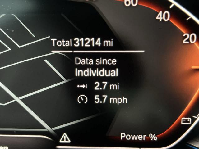 Photo of 2023 Alpine White BMW 540