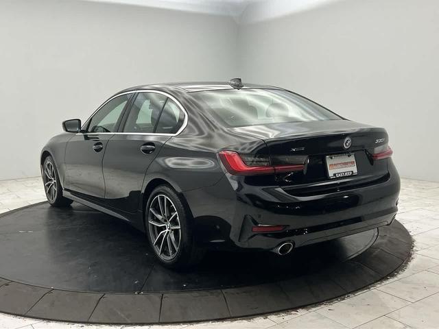 Photo of 2020 Black Sapphire Metallic BMW 330