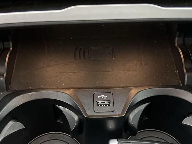 Photo of 2020 Black Sapphire Metallic BMW 330