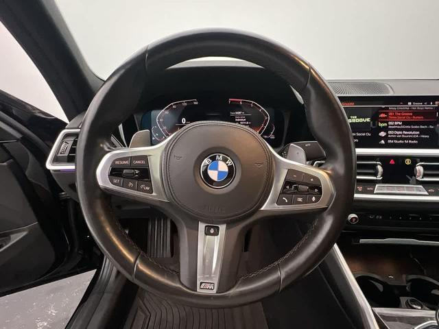 Photo of 2020 Black Sapphire Metallic BMW 330