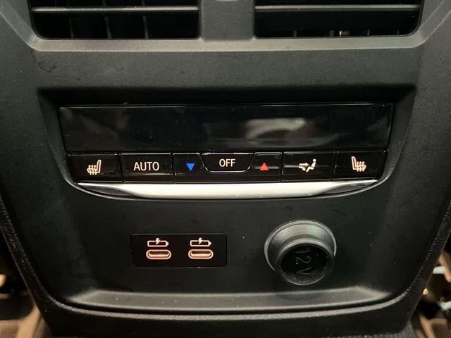 Photo of 2020 Black Sapphire Metallic BMW 330