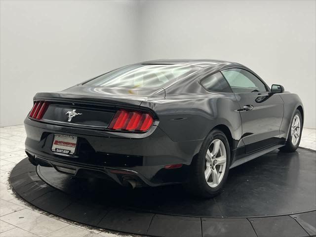 Photo of 2015 BLACK Ford Mustang