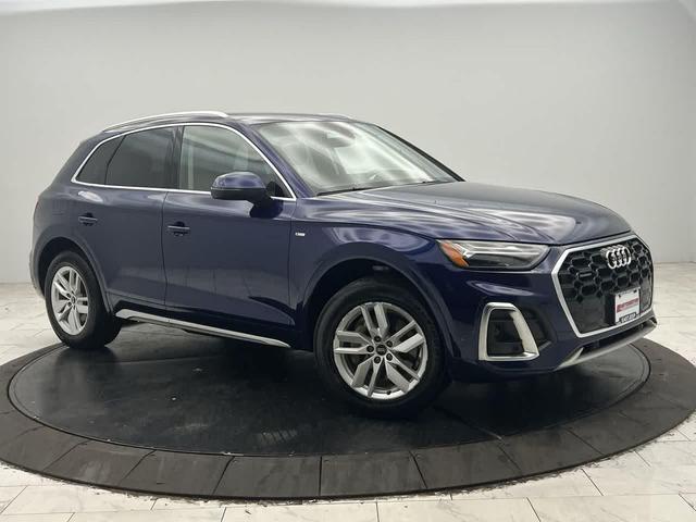 Photo of 2022 Navarra Blue Metallic Audi Q5