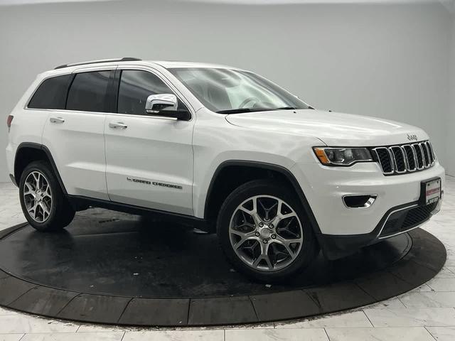 Photo of 2022 Bright White Clearcoat Jeep Grand Cherokee