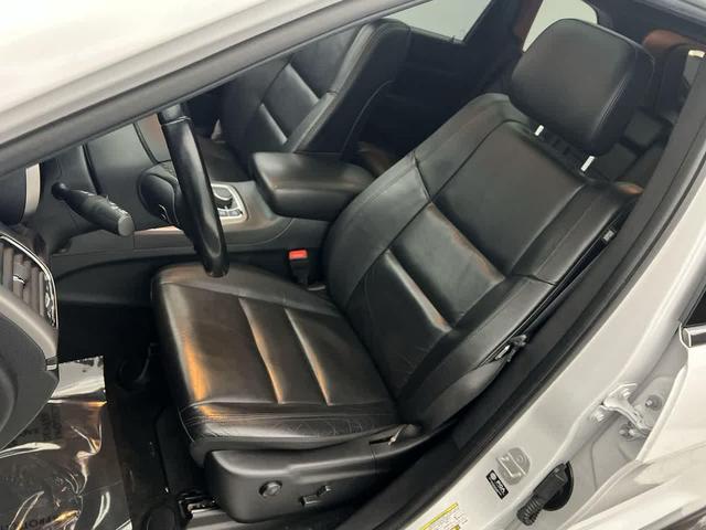 Photo of 2022 Bright White Clearcoat Jeep Grand Cherokee