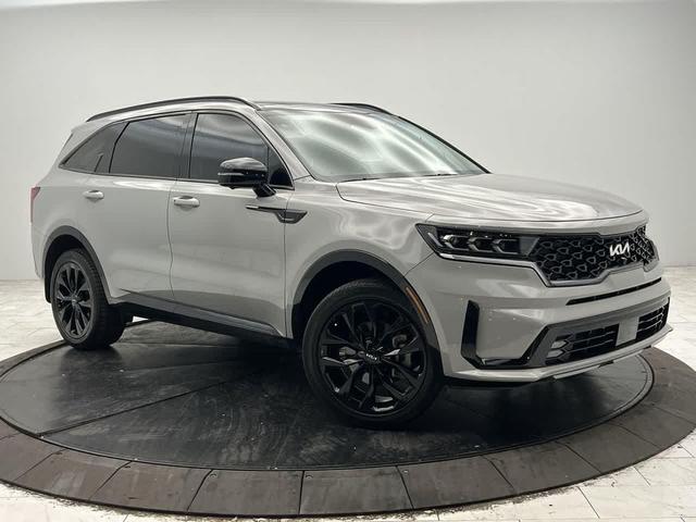Photo of 2023 Wolf Gray Kia Sorento