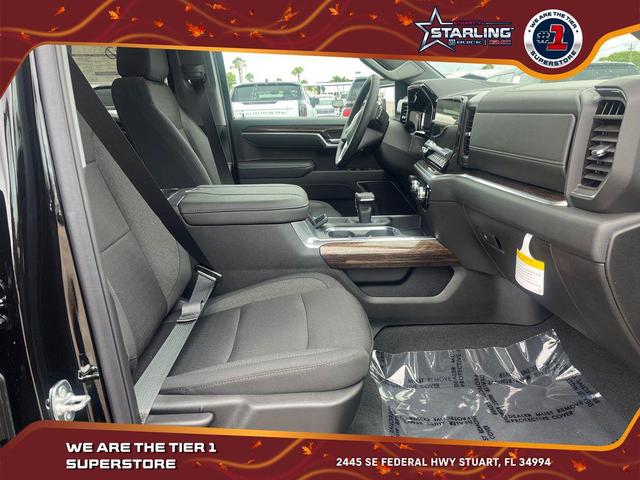 Photo of 2025 Onyx Black GMC Sierra 1500