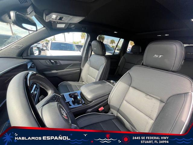 Photo of 2025 White Frost Tricoat Buick Enclave