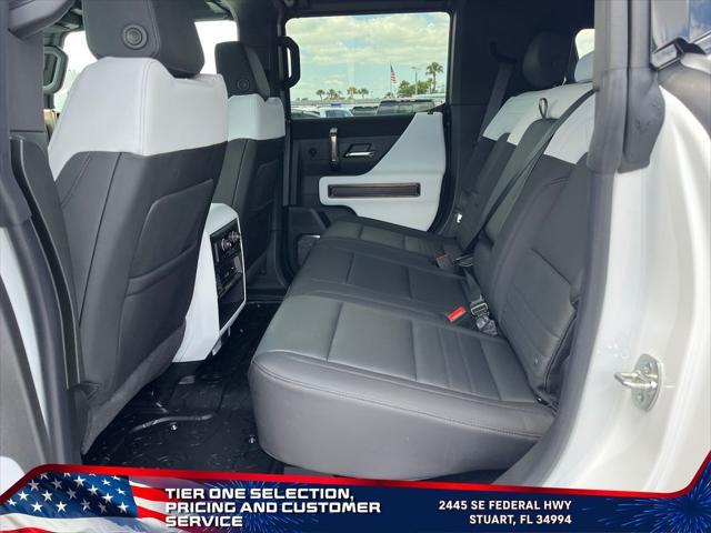 Photo of 2025 Interstellar White GMC HUMMER EV SUV