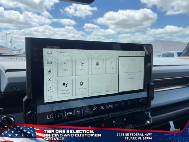 Photo of 2025 Interstellar White GMC HUMMER EV SUV
