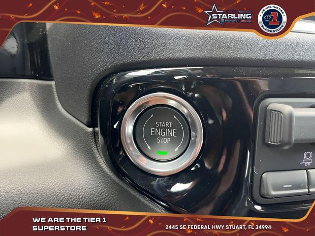 Photo of 2025 Summit White GMC Sierra 2500