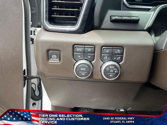 Photo of 2024 White Frost Tricoat GMC Sierra 1500